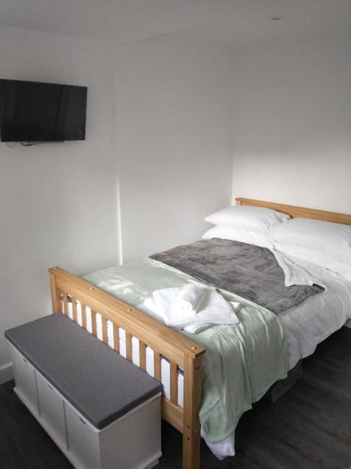Cosy Garden Studio Room Minimum Two Night Booking Brighton Eksteriør bilde